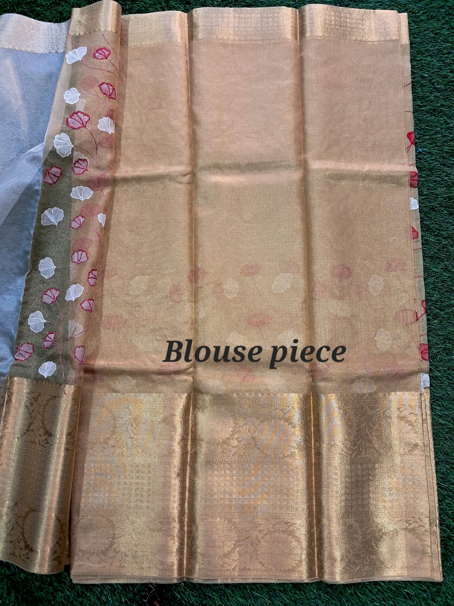 Kanjivaram soft silk saree (SAREE CODE- S026)